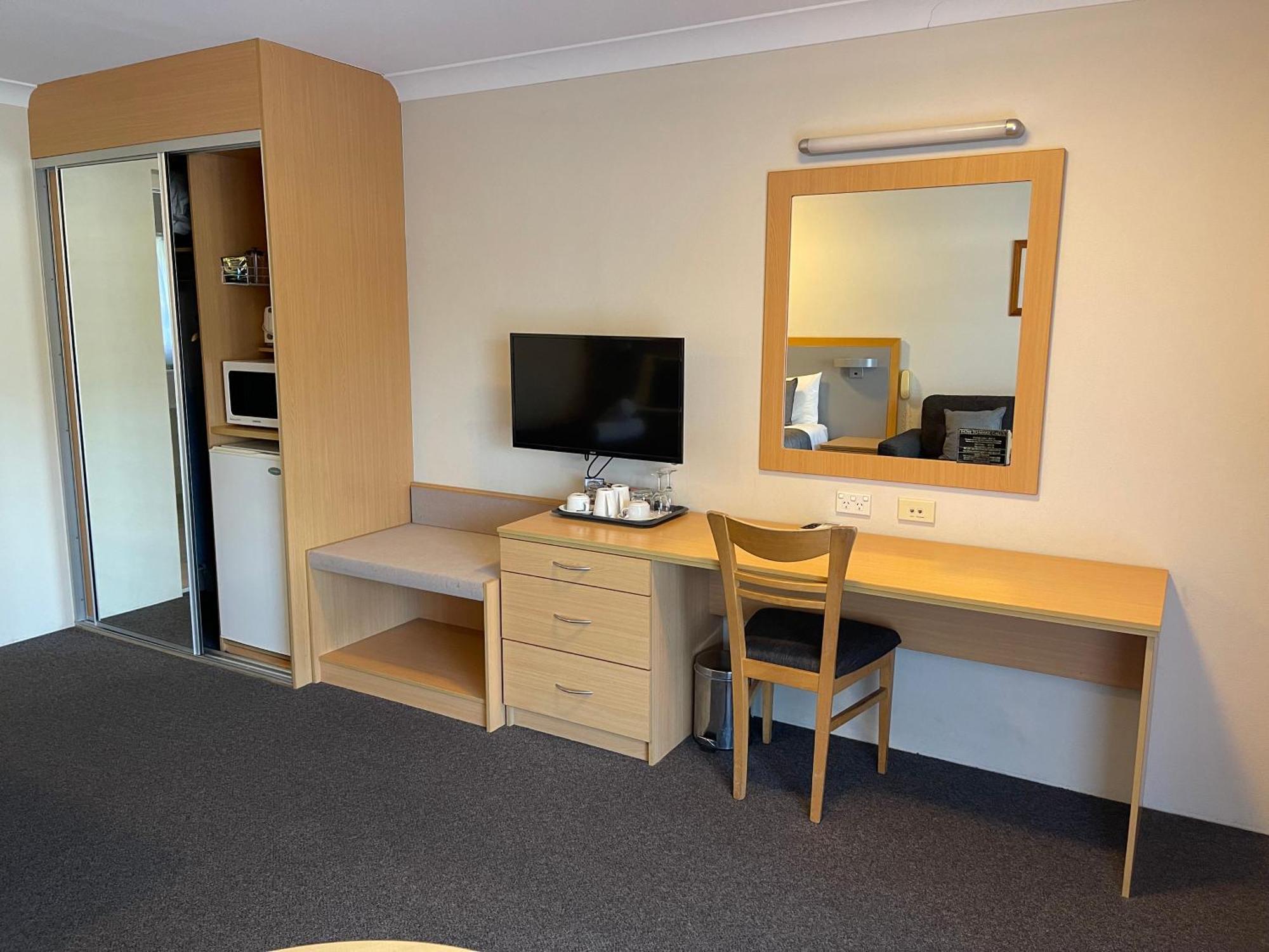 George Bass Motor Inn Наура Екстериор снимка
